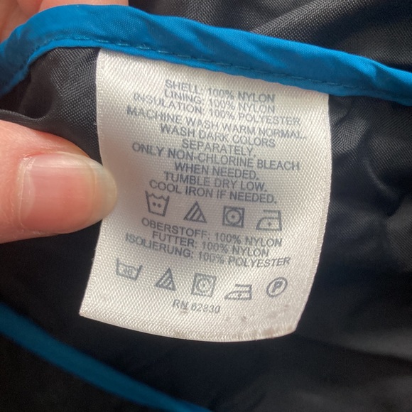 Land’s End puffer vest. Size M - Picture 5 of 5